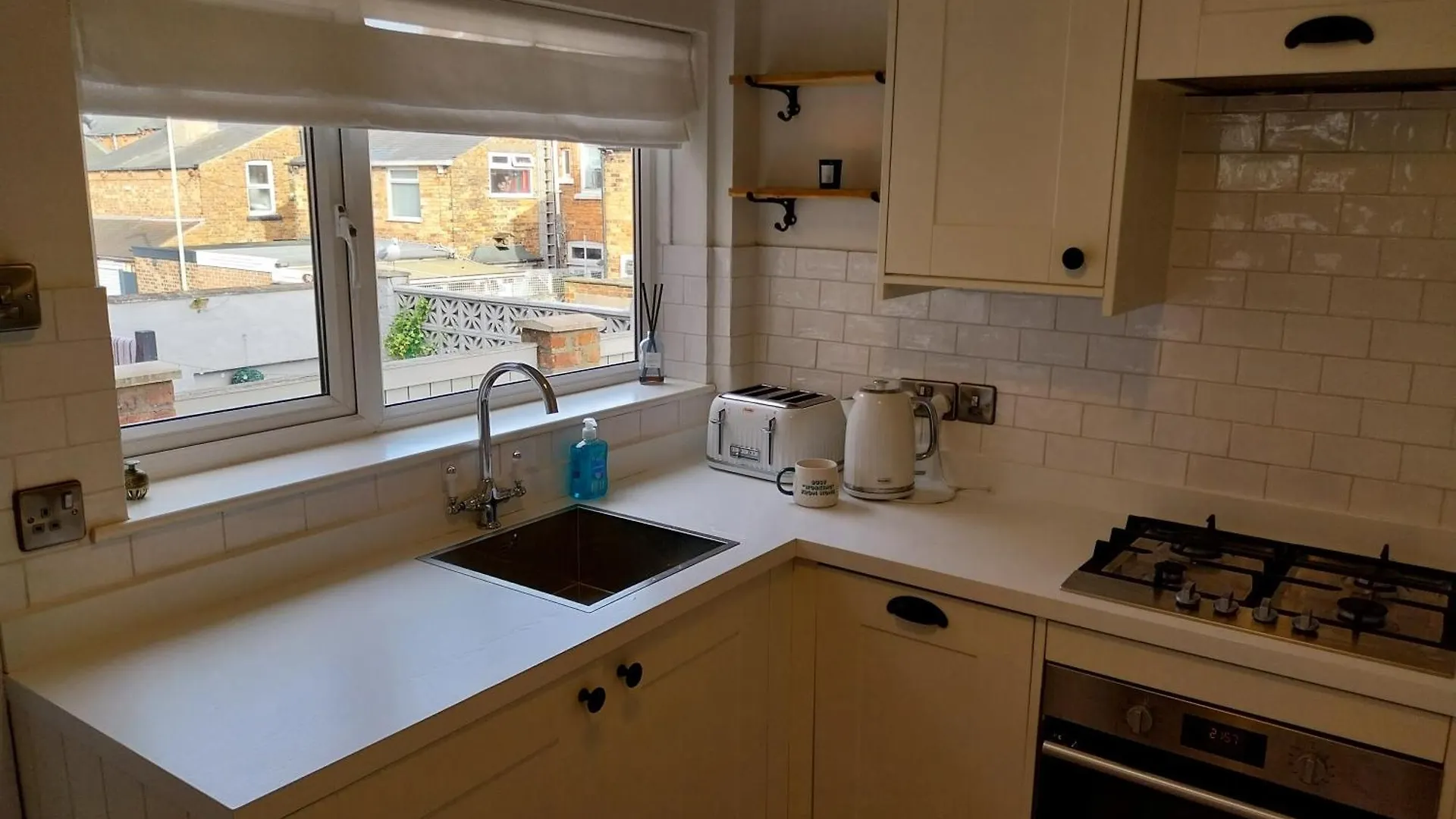 Holiday home 47 Elmville Avenue Scarborough